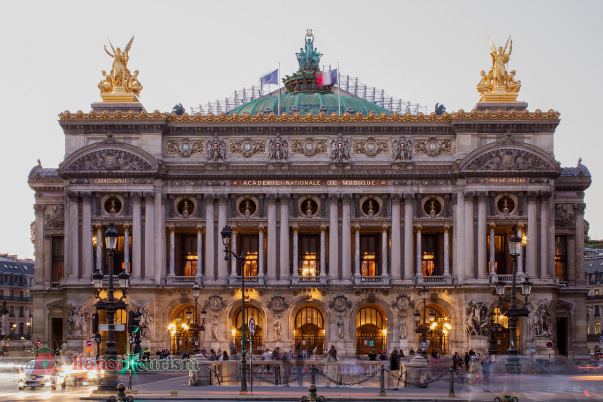 Nhà hát Opéra Garnier – Paris, Pháp
