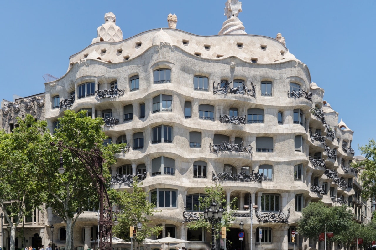 Tòa nhà Casa Mila - Tây Ban Nha
